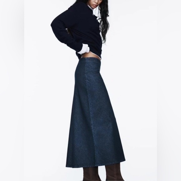 Brand New – No Tag – Zara Denim Z975 Midi Skirt – Size M - Picture 2 of 14